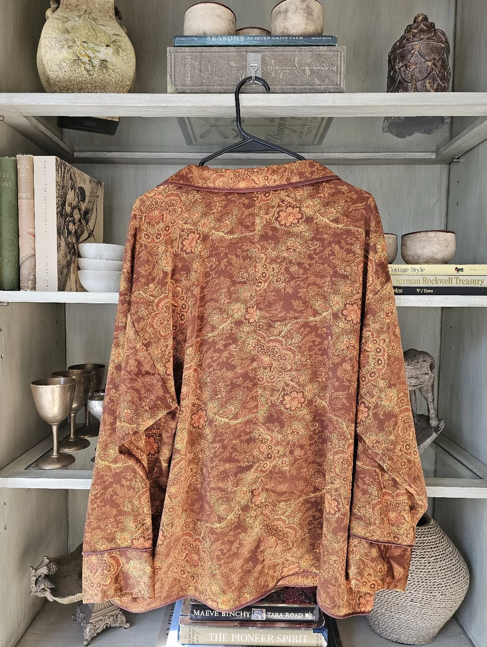 Laura Ashley UO Exclusive Reese Pyjama Top / Silken Blazer Paisley Jacquard - Picture 10 of 15